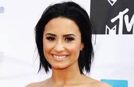 Muôn vàn kiểu cười của Demi Lovato nhân ngày nụ cười thế giới